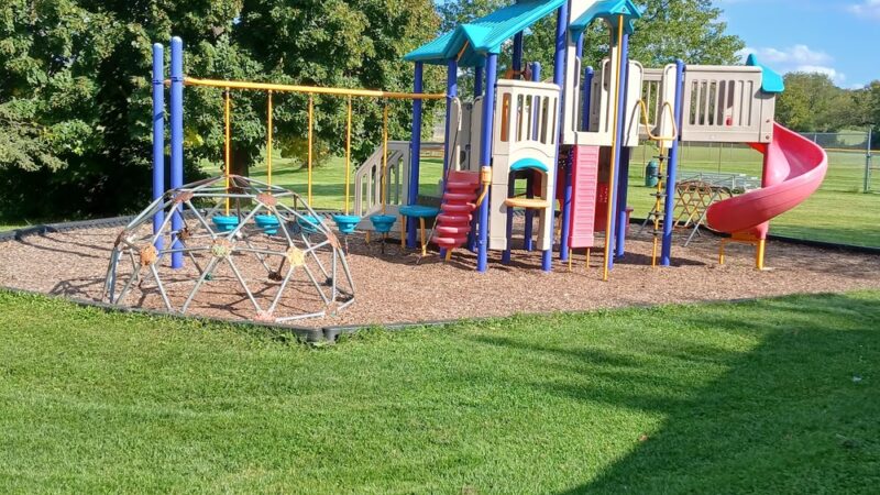 Elk Mound Village Park - Elk Mound, WI