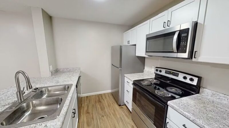 Duck Creek Apartments - Elwood, IN