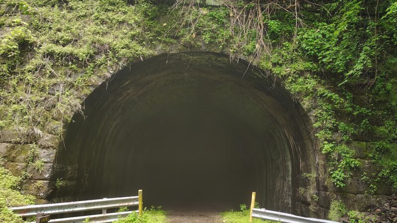 Allegheny River Trail, Emlenton Trailhead Parking - Emlenton, PA