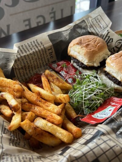 Pet Friendly Café & Indoor Dog Park - Estero, FL