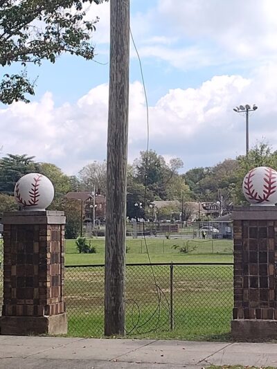 Fairfield Memorial City Park Plaza - Fairfield, AL