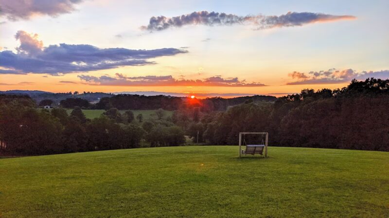 Grassy Creek Cabooses - Fancy Gap, VA
