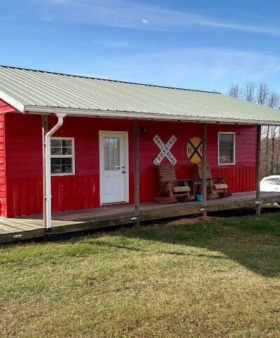 Grassy Creek Cabooses - Fancy Gap, VA