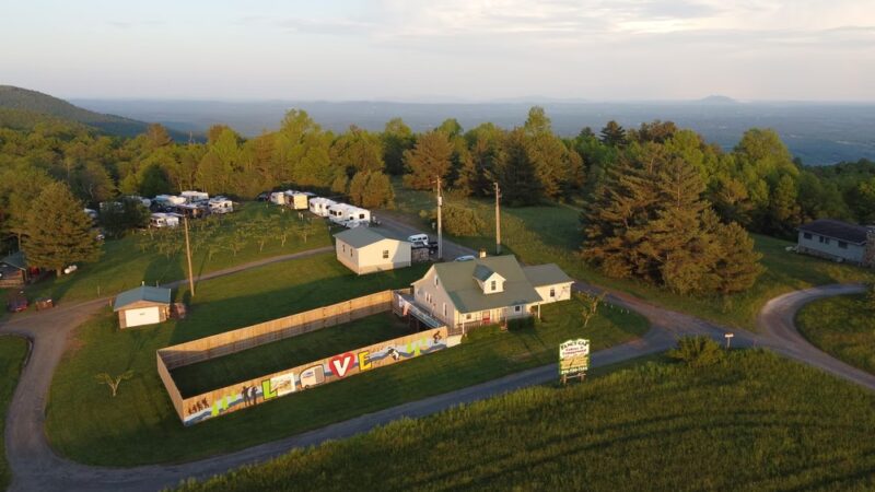 Fancy Gap Cabins and Campground - Fancy Gap, VA