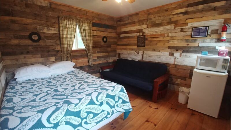 Fancy Gap Cabins and Campground - Fancy Gap, VA