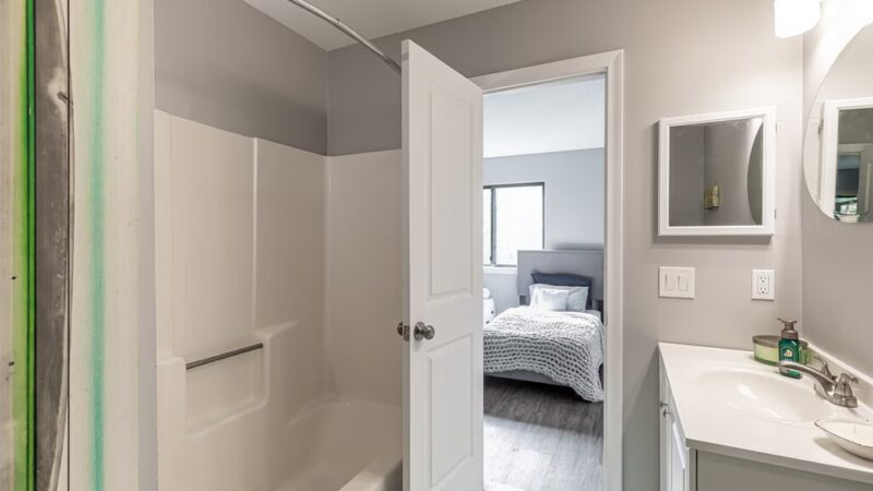 Forest Park Apartments - Farmington, CT