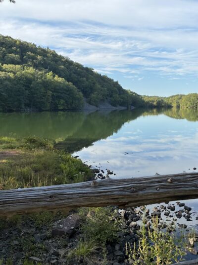 Killkenney Rocks Finger Rocks and Reservoir Loop - Farmington, CT