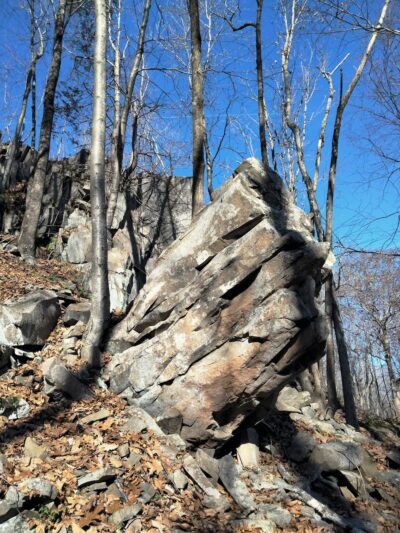 Killkenney Rocks Finger Rocks and Reservoir Loop - Farmington, CT