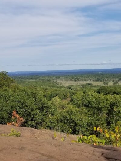 Metacomet Trail - New England National Scenic Trail - Farmington, CT