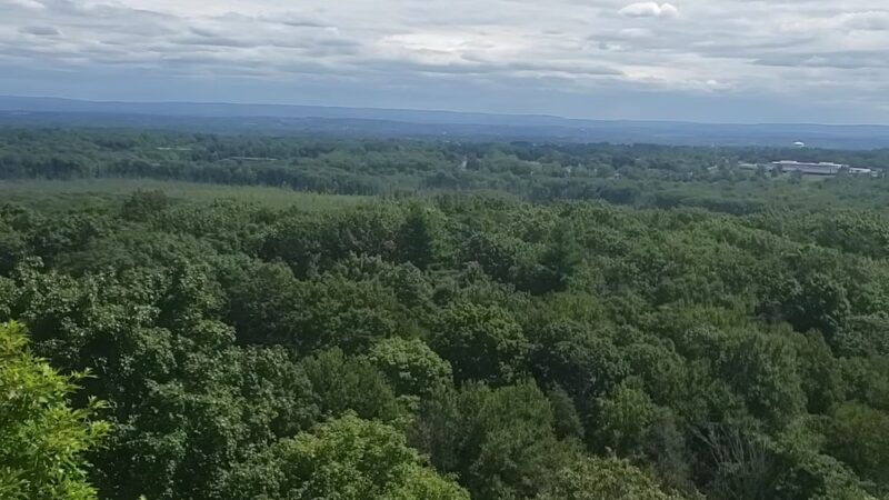 Metacomet Trail - New England National Scenic Trail - Farmington, CT