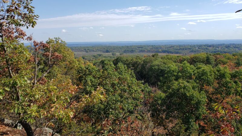 Parking for Metacomet Trail - Farmington, CT