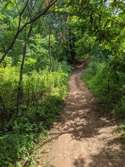 Parking for Metacomet Trail - Farmington, CT