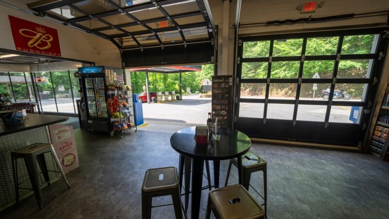 Dam Garage Gas Station - Fontana Dam, NC