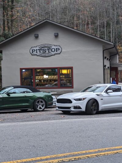 Dam Garage Gas Station - Fontana Dam, NC