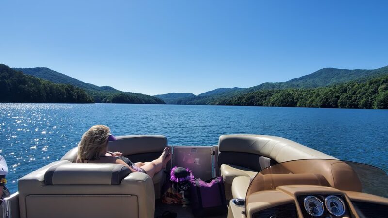 Fontana Village Marina - Fontana Dam, NC