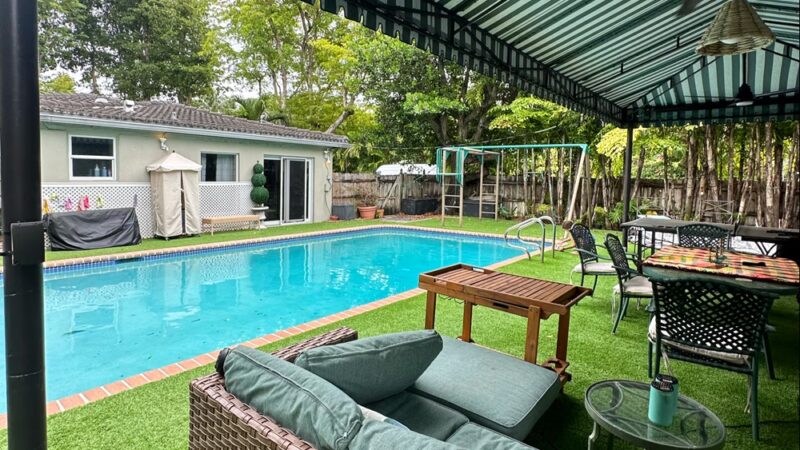 Croissant Bark Dog Park - Fort Lauderdale, FL