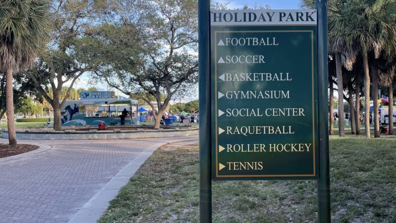 Holiday Park Dog Park - Fort Lauderdale, FL