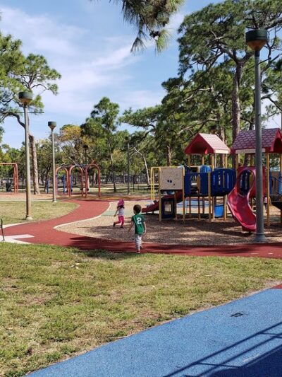 Holiday Park Dog Park - Fort Lauderdale, FL