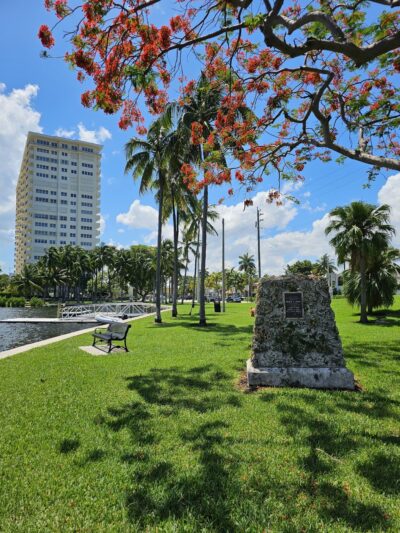 Idlewyld Park/Merle Fogg Park - Fort Lauderdale, FL