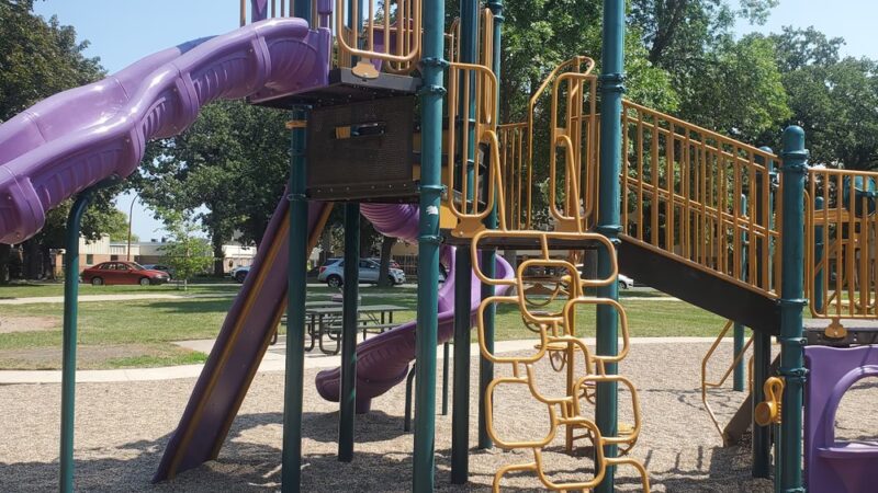 Oak tree park - Gaylord, MN