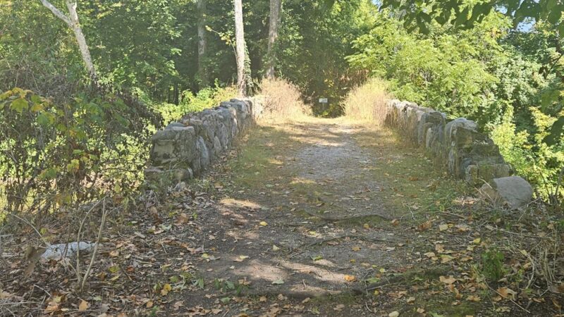 Melvin and Vickie Jensen Nature Preserve and Trails - Georgetown Township, IN