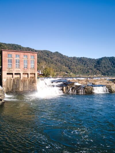 Kanawha Falls Public Fishing Area - Glen Ferris, WV