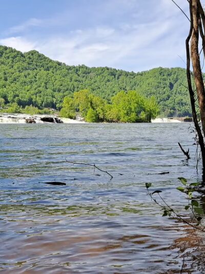 Kanawha Falls Public Fishing Area - Glen Ferris, WV