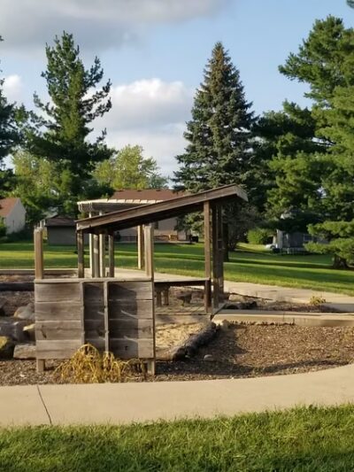 Summer Street Park - Grinnell, IA