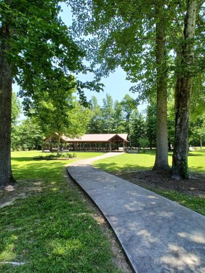 Twin Oaks Park - Guin, AL