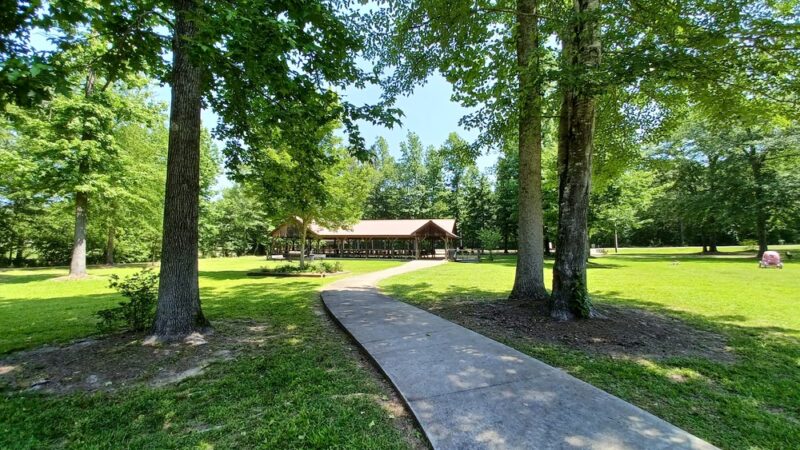 Twin Oaks Park - Guin, AL