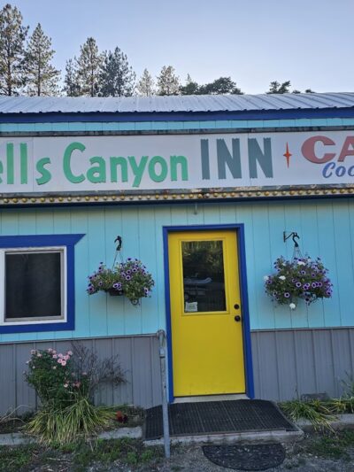 Hell's Canyon Inn - Halfway, OR