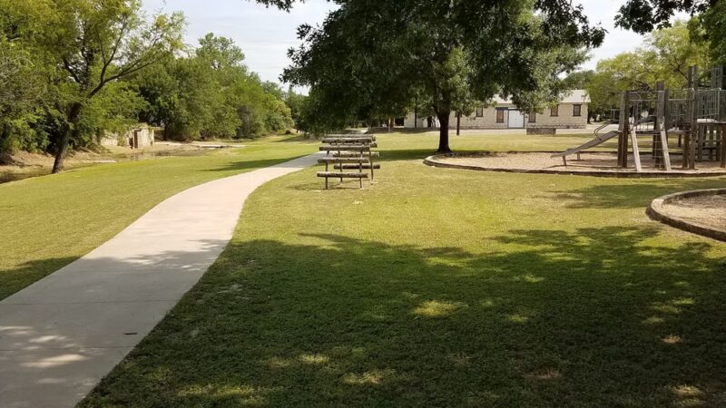 Schadler Meadow Park - Hamilton, TX