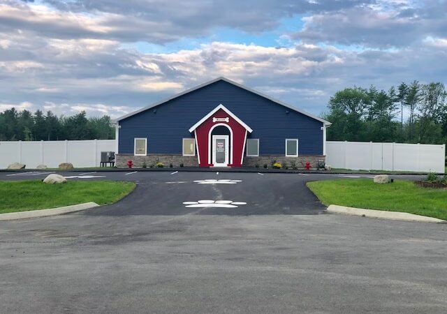 Zucco's Dog House - Hampden, ME