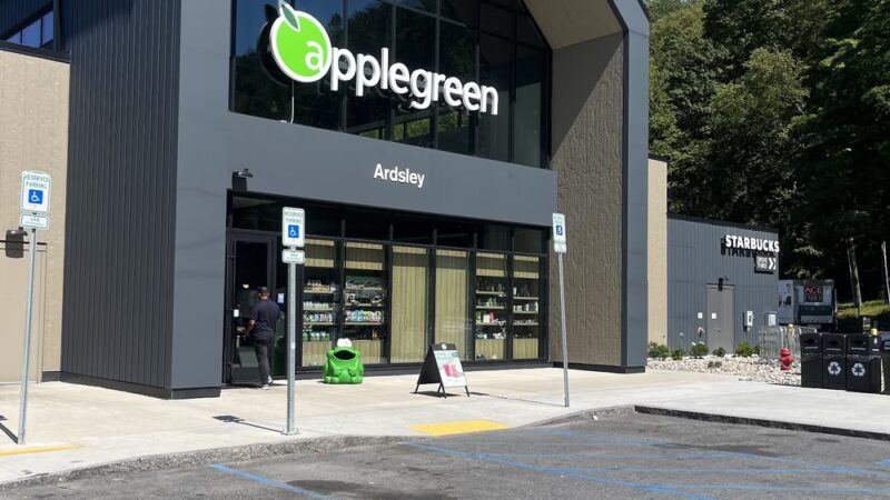 Ardsley Travel Plaza - Hastings-On-Hudson, NY