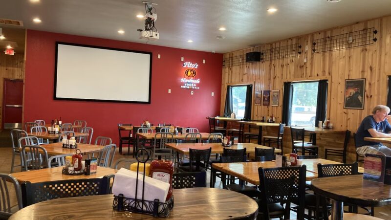 Lucky's Pub - Hayward, MN