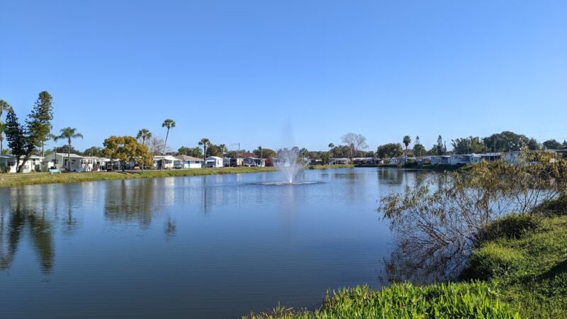 Holiday Travel Park - Holiday, FL