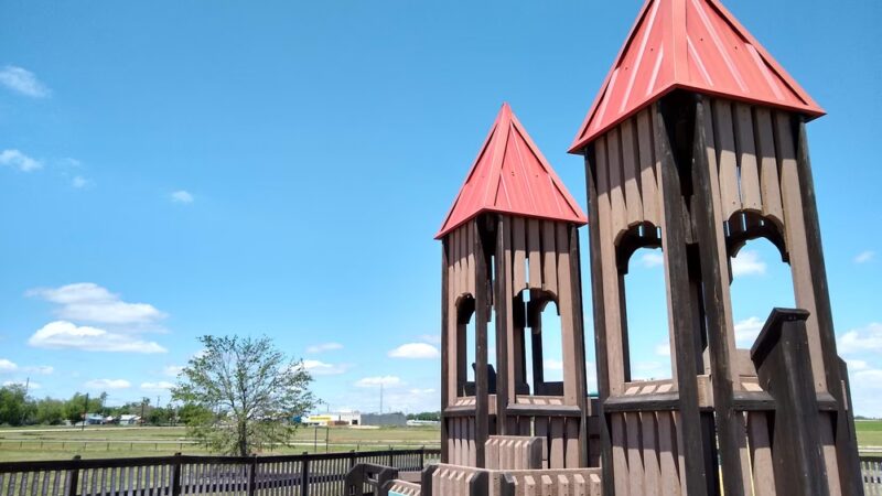 Holland City Park - Holland, TX