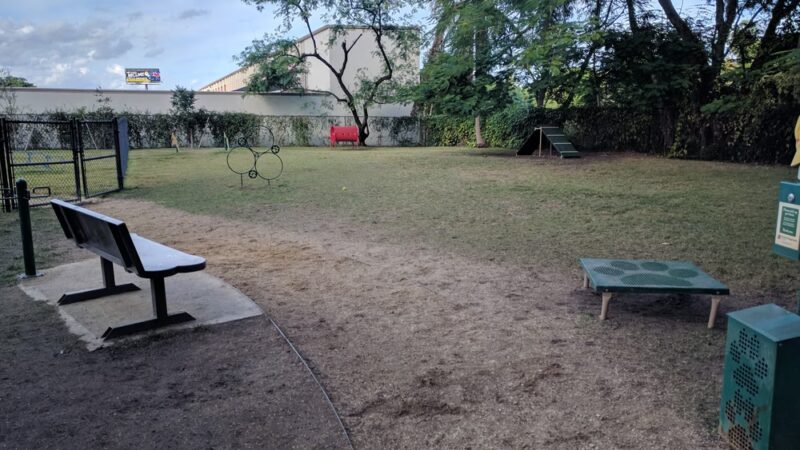 Hollywoof Dog Park - Hollywood, FL