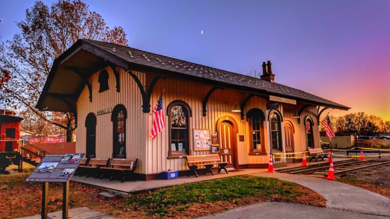 Rail Trail - Hopewell Depot Parking - Hopewell Junction, NY