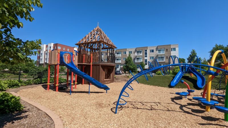 Cottageville Park - Hopkins, MN