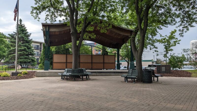 Downtown Park - Hopkins, MN