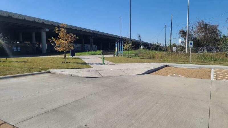 Bayou Greenways Park Trailhead & Parking - Houston, TX