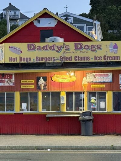 Daddy's Dogs - Hull, MA