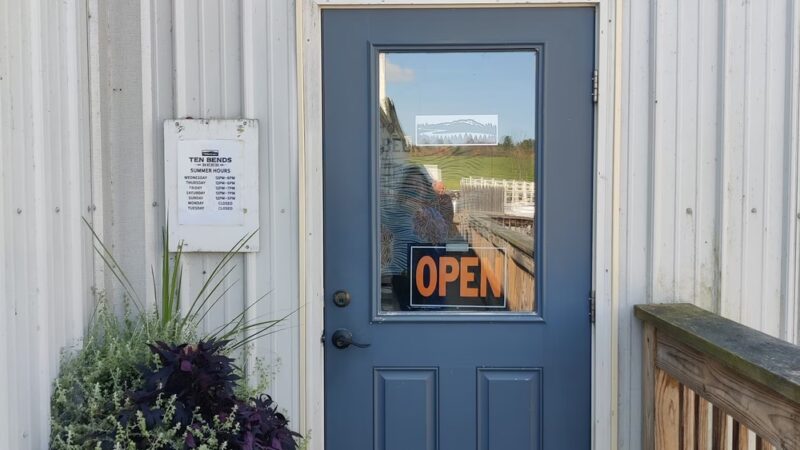 Ten Bends Beer - Hyde Park, VT