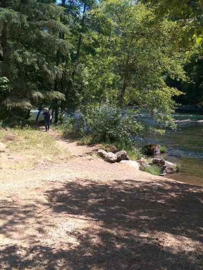Gravel Bin Raft Launch - Idleyld Park, OR