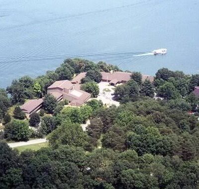 Lake Cumberland State Resort Park - Jamestown, KY