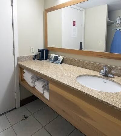 Lake Cumberland State Resort Park - Jamestown, KY