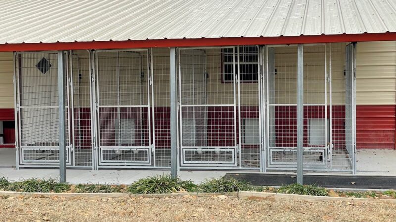 Oak Tree Kennels, Joshua, TX - Joshua, TX