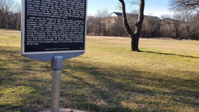 Bishop Park - Justin, TX