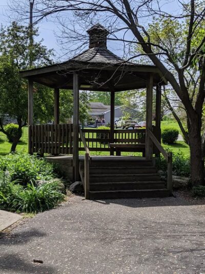Bixler Lake Public Access Boat Launch - Kendallville, IN